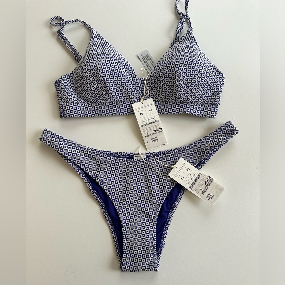OYSHO Blue textured swimsuit